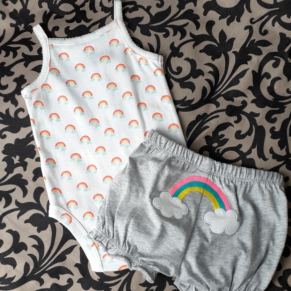 3/$15 Carters Rainbow Onesie with Shorts - Picture 1 of 7